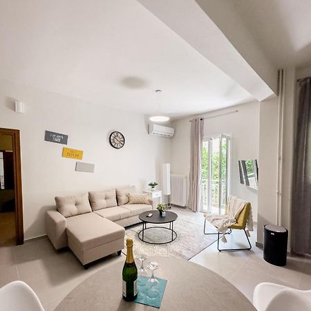 Metro Chic Haven: Modernized Urban Studio Near The Tram Atena Exterior foto