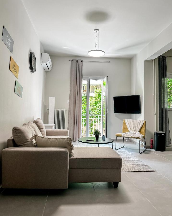 Metro Chic Haven: Modernized Urban Studio Near The Tram Atena Exterior foto