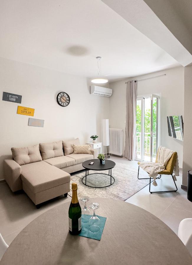 Metro Chic Haven: Modernized Urban Studio Near The Tram Atena Exterior foto